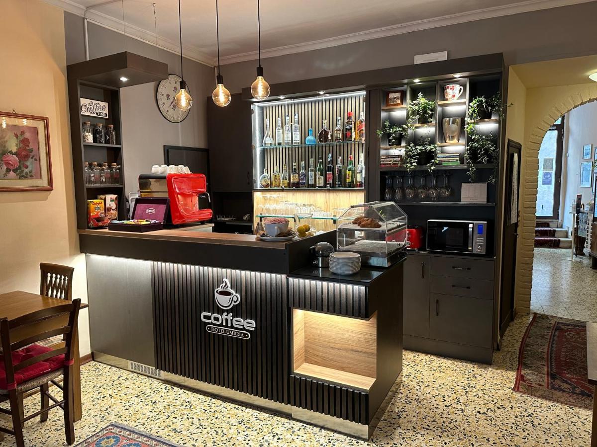 Hotel Umbria Перуджа Екстериор снимка