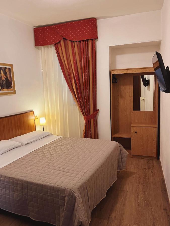 Hotel Umbria Перуджа Екстериор снимка