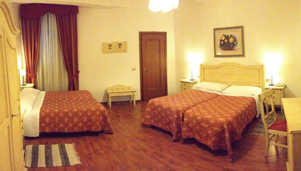 Hotel Umbria Перуджа Стая снимка