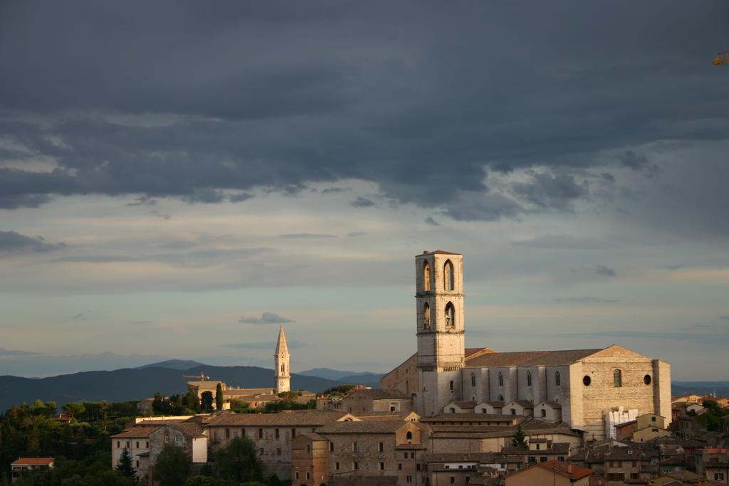 Hotel Umbria Перуджа Екстериор снимка